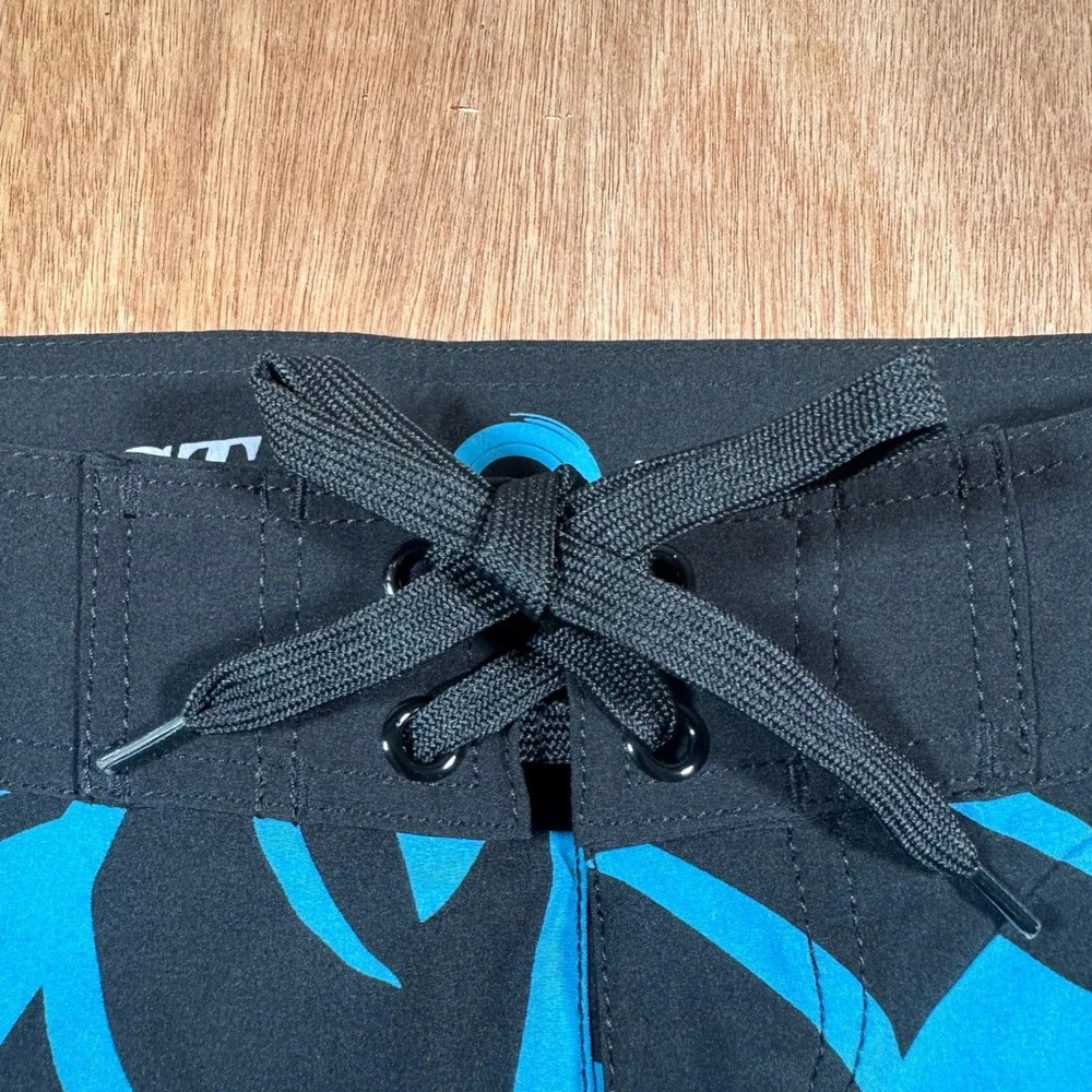 Coastal DNA Board Shorts Mens 32 Black Blue Tropical Palm Leaf 4-Way Stretch